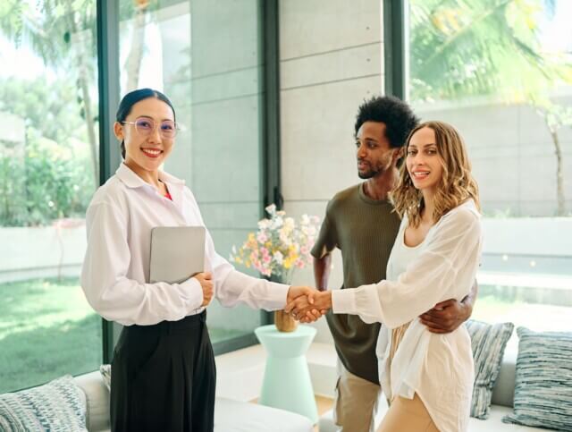 How Much Do Agents Charge to Sell Commercial Property?